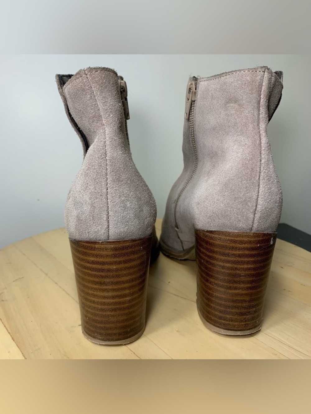 Steve Madden Suede Booties Sz 8 Tan Western Block Heel Side Zipper Insulate Boot - Picture 5 of 13